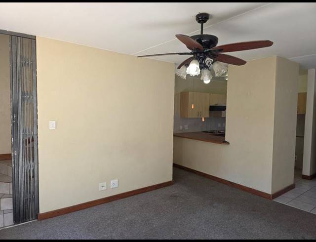 2 BEDROOM TOWNHOUSE FOR SALE IN ANNLIN